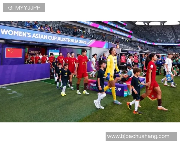 中国队与乌兹别克斯坦激战23回合展现足球魅力与团队精神的较量